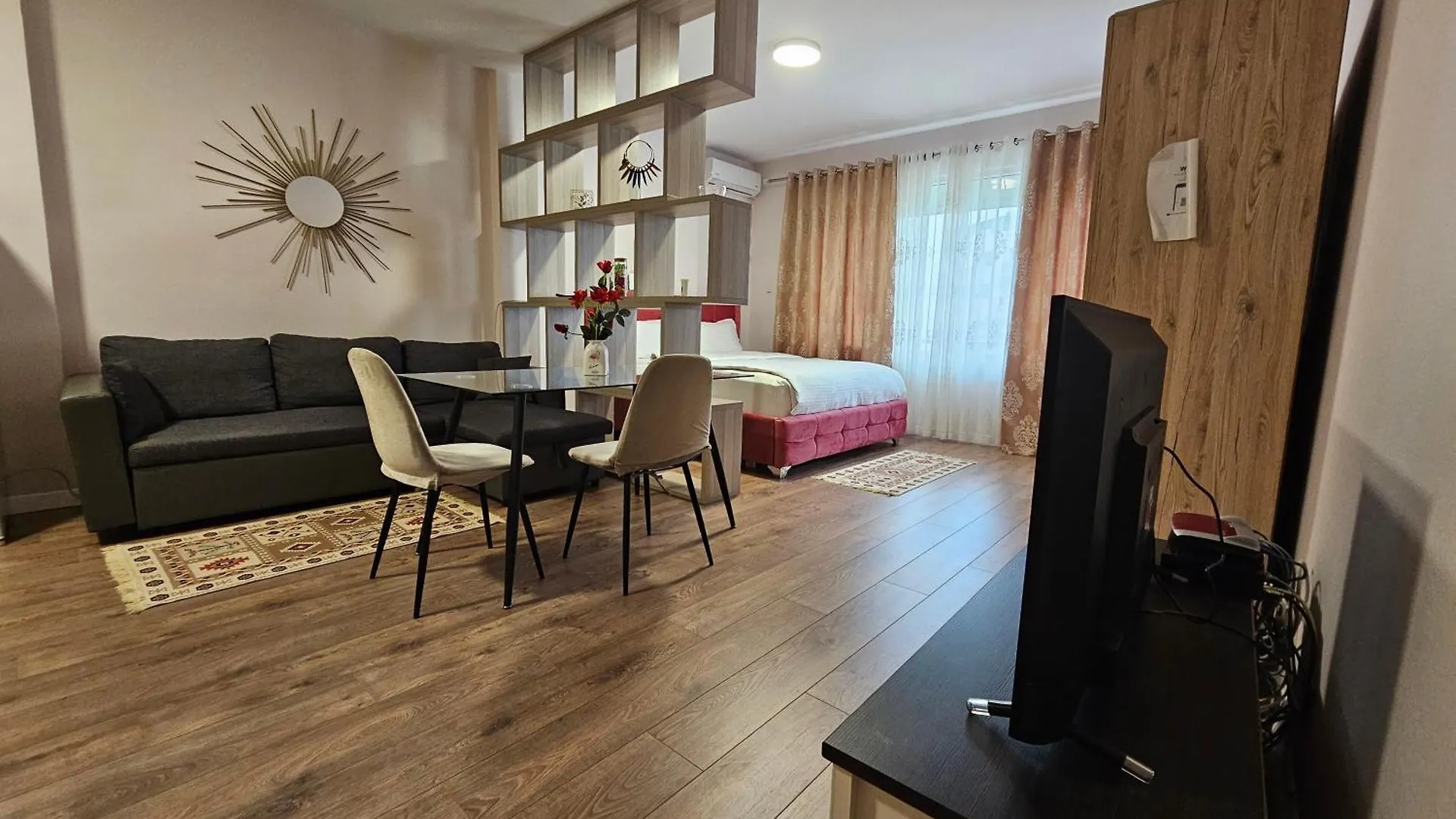 Eni'S Apartments Tirana Albania
