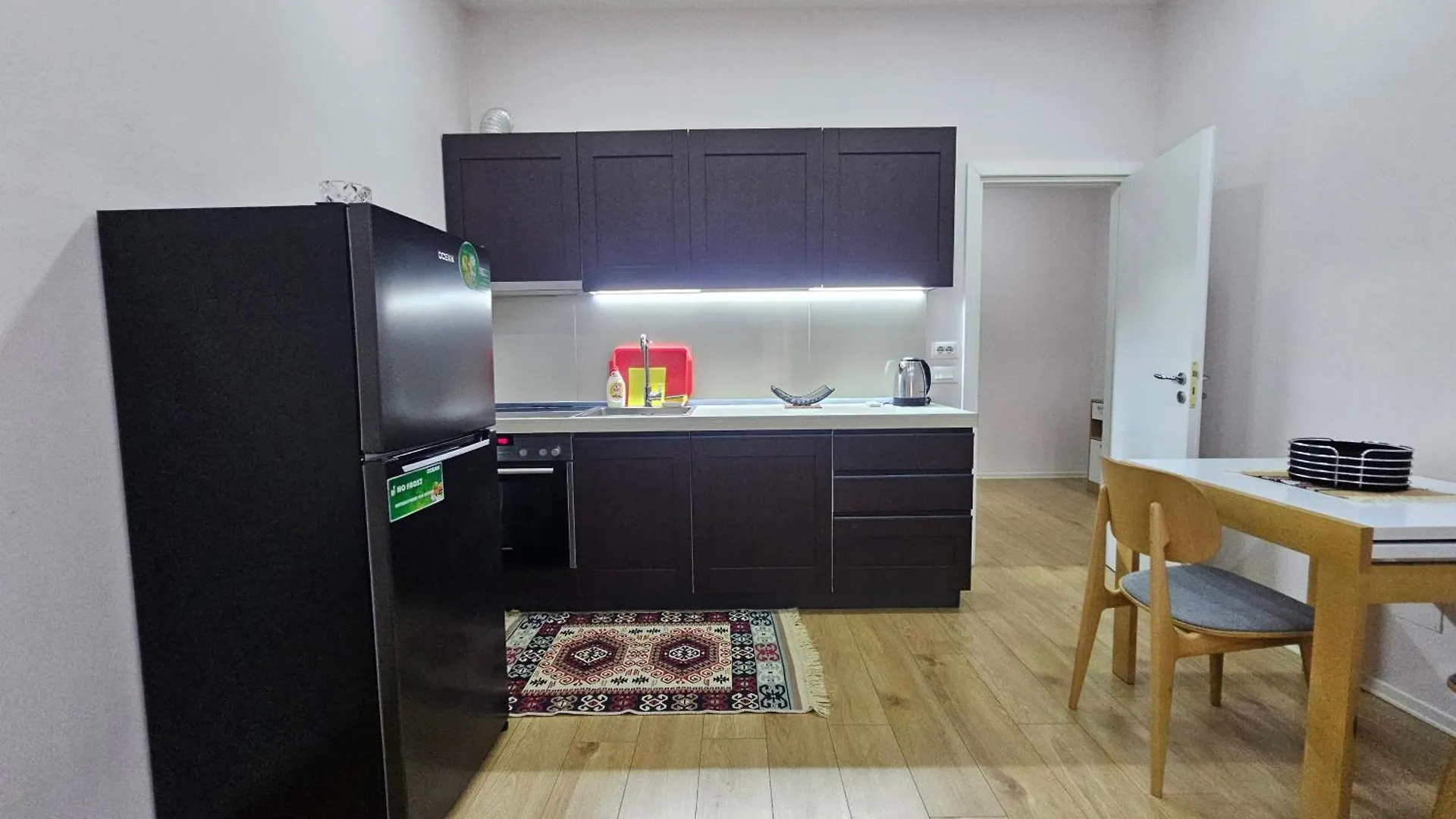 Eni'S Apartments Tirana Albania