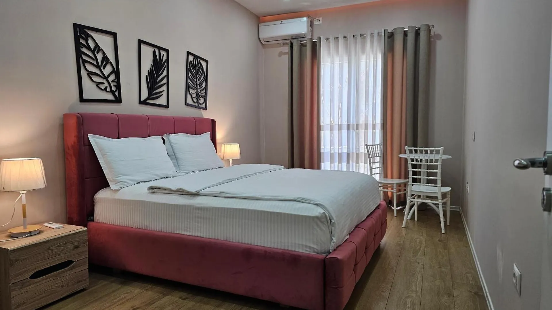 Eni'S Apartments Tirana 0*,