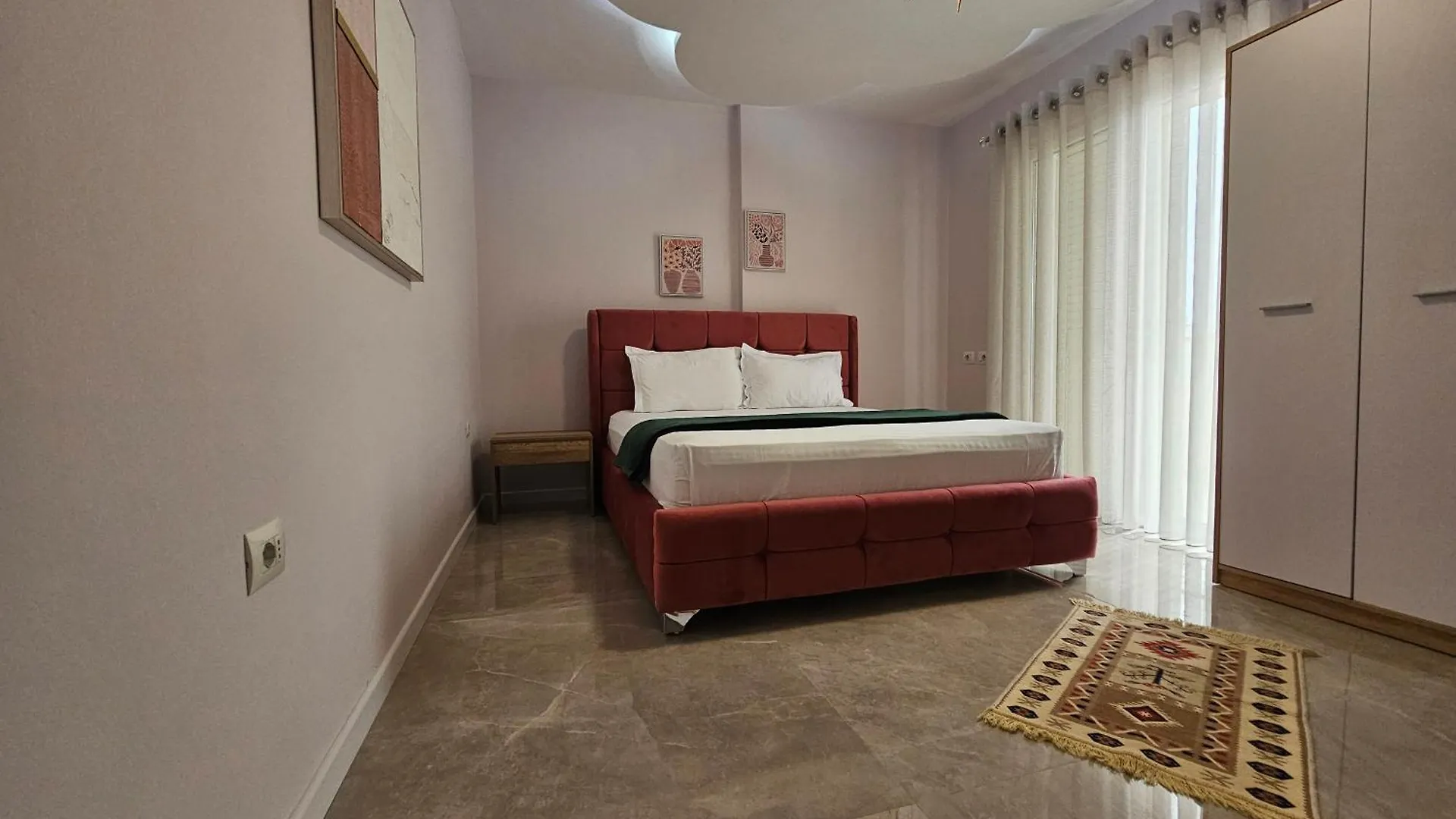 Eni'S Apartments Tirana Albania