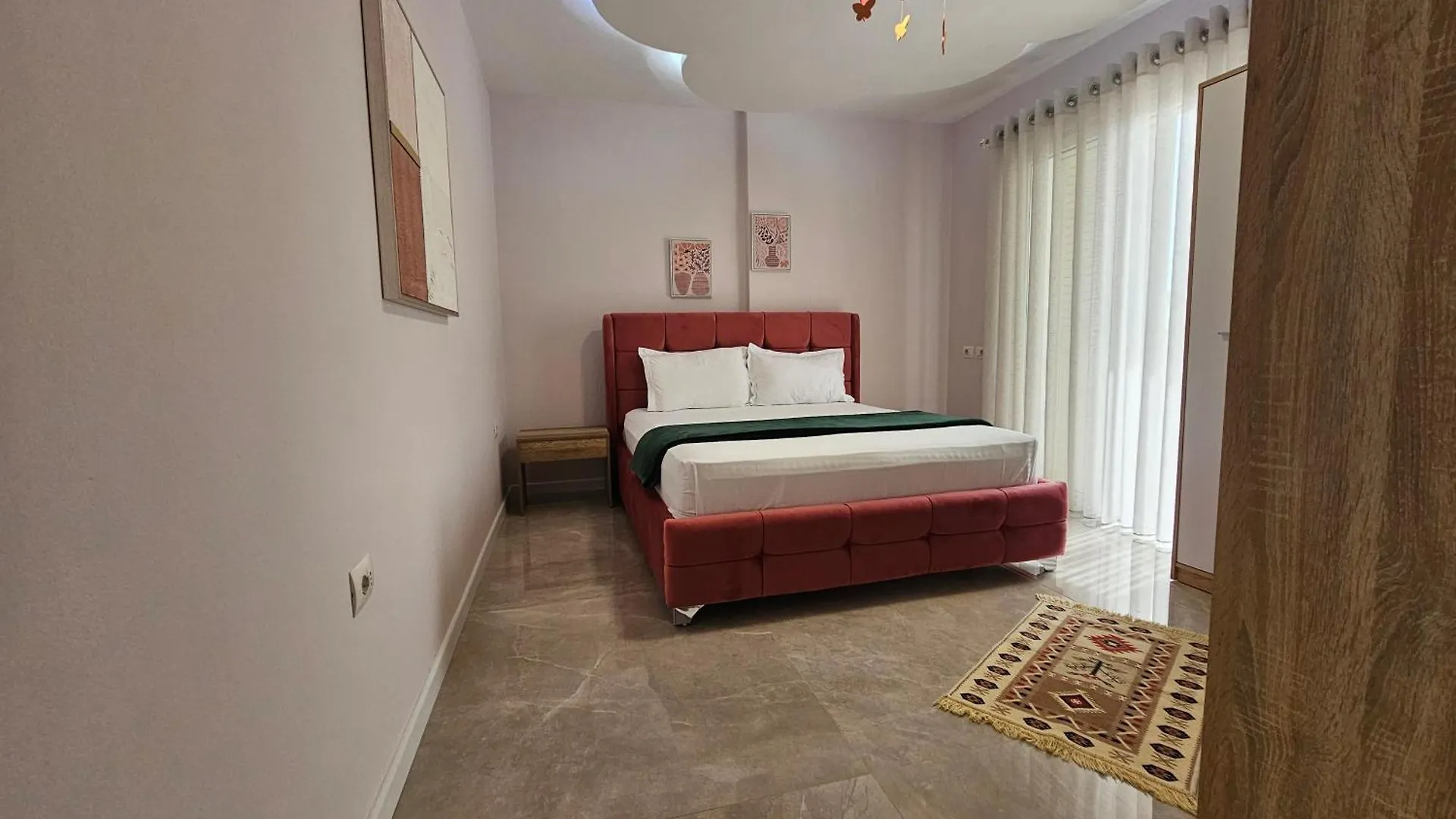 Eni'S Apartments Tirana