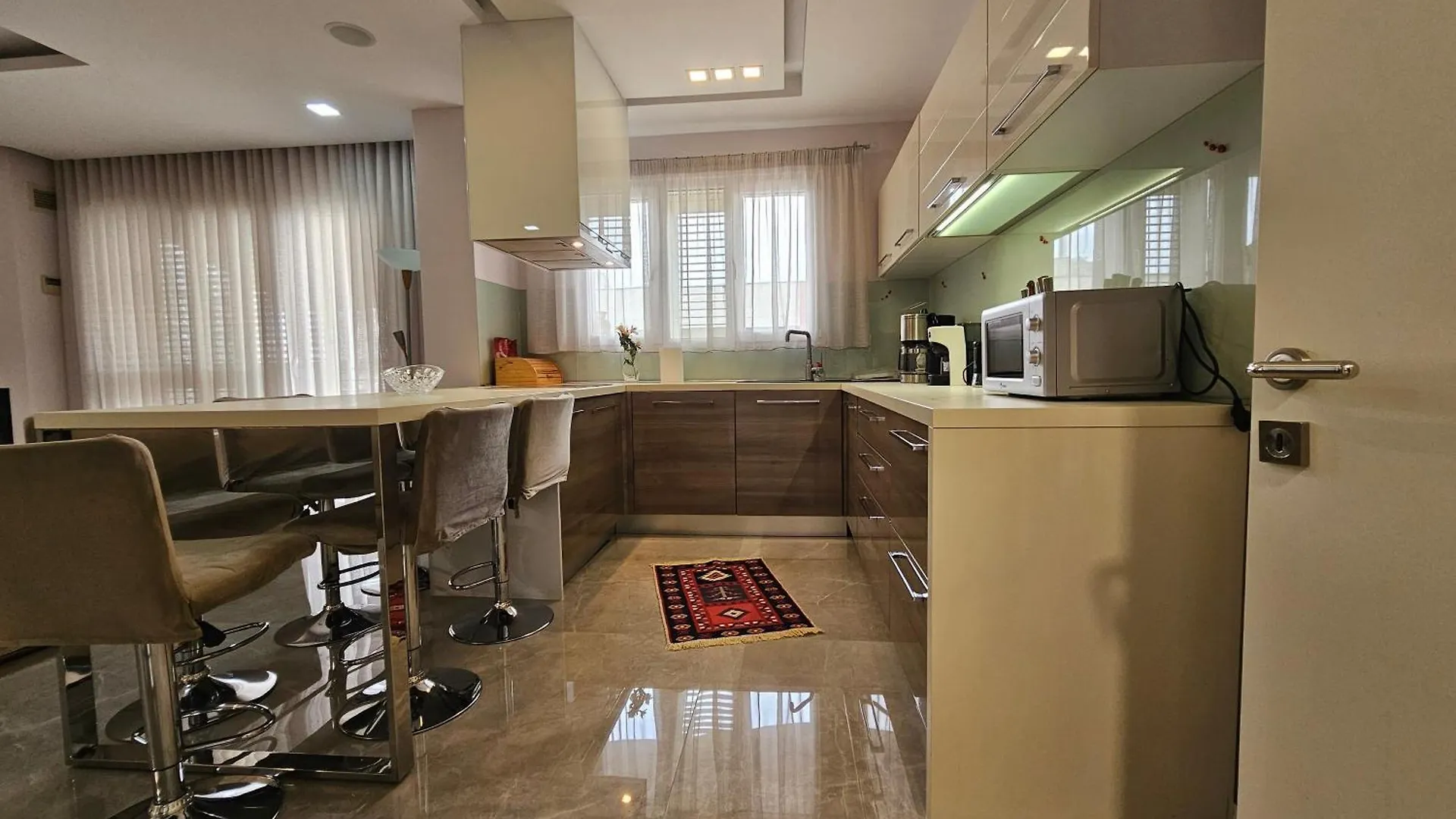 Eni'S Apartments Tirana 0*,  Albania